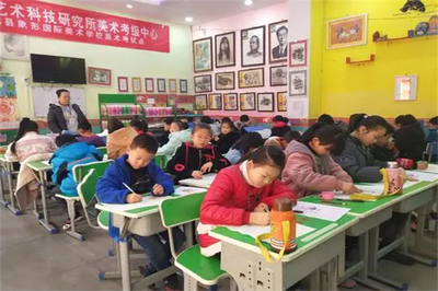 象形國際美術學校