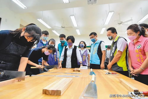 彰化啟動鹿港傳統工匠技藝教育基地 錫工藝 木雕及木作匠師授課