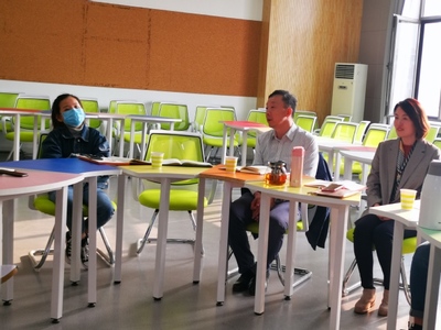 基礎(chǔ)教學(xué)中心2020年秋季學(xué)期基層黨務(wù)工作培訓(xùn)會(huì)順利召開